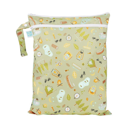 Bumkins Disney Waterproof Wet Bag for Baby, Travel, Swim Suit, Cloth Diapers, Pump Parts, Pool, Gym Clothes, Toiletry, Strap to Stroller, Daycare, Zip Reusable Bag, Packing Pouch, Winnie the Pooh