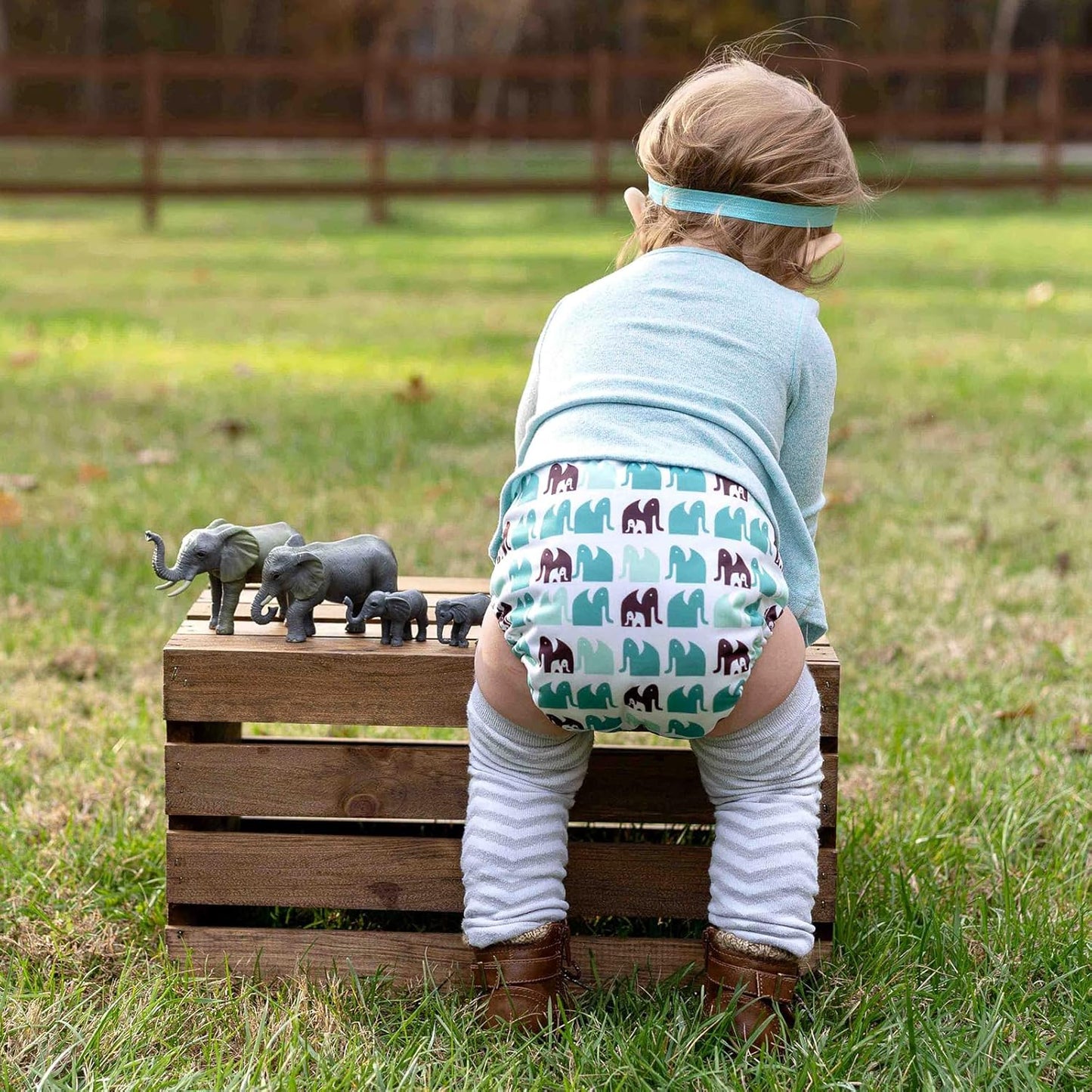 Mama Koala 3.0 Pocket Cloth Diapers for Babies with AWJ Lining, 6 Pack with 6 4-Layer Natural Cloth Diaper Inserts - Reusable and Washable Pocket Diapers(Hardworking Bees) - Colors B