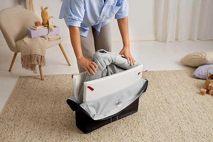 BABYBJORN Travel Crib Light - Silver + Fitted Sheet Bundle Pack ,Silver, One Size