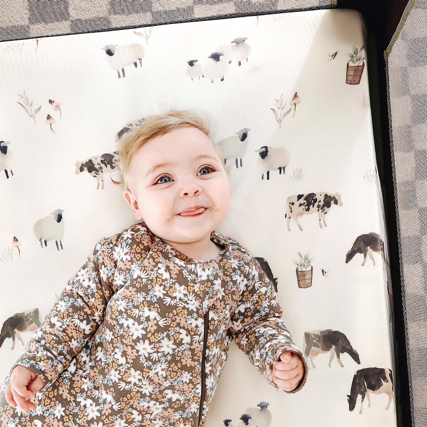 GRSSDER Stretch Ultra Soft Jersey Knit Fitted Pack n Play Playard Sheets Set 2 Pack，Fits Portable/Mini Cribs Sheets, Playards Mattress Pads, Stylish Watercolor Animals for Baby, Mint Green