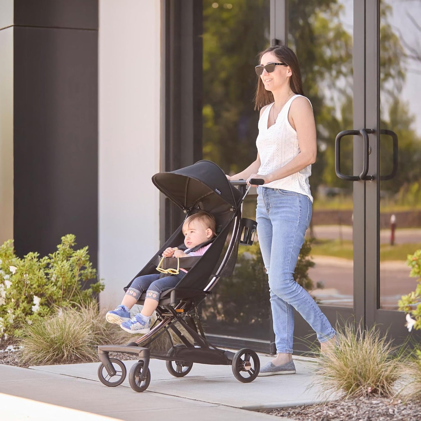 Evolur Roamer Ultra Lightweight Stroller, Compact One-Hand Self-Standing Fold Travel Stroller with 5-Point Safety Harness, Adjustable Sun Canopy, 360° Rotating Wheels with Cup Holder - Red