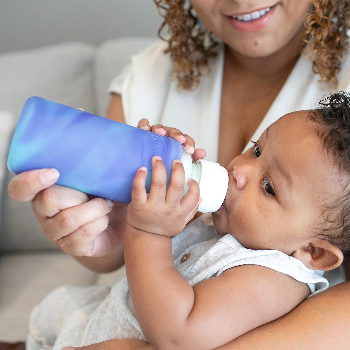 Dr. Brown's Anti-Colic Options+ Narrow Glass Baby Bottles 8 oz/250 mL, with Level 1 Slow Flow Nipple, 3 Pack 0m+ with Mint 100% Silicone Sleeves, BPA-Free