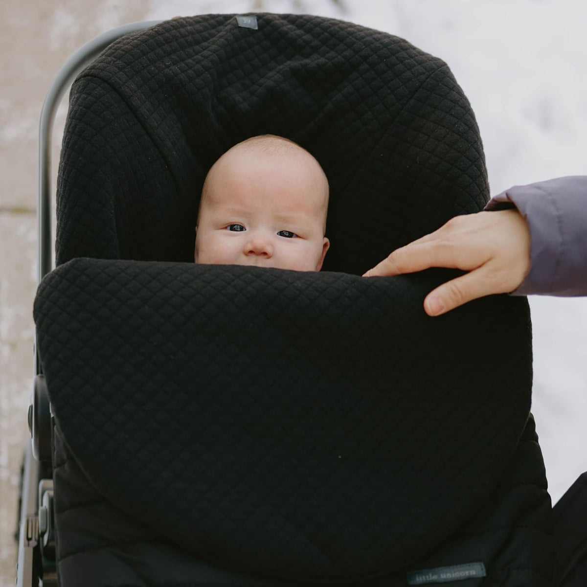 Infant Car Seat Footmuff – Weather-Resistant Baby Bunting Bag with Magnetic Closure, Non-Slip Backing & Open Harness Design – Universal Fit Winter Cover for Baby Car Seat & Stroller