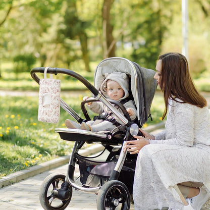 Quilted Baby Wipe Holder Floral Diaper Pouch Portable Quilted Wipes Bag for Car, Stroller (Beige Pattern)