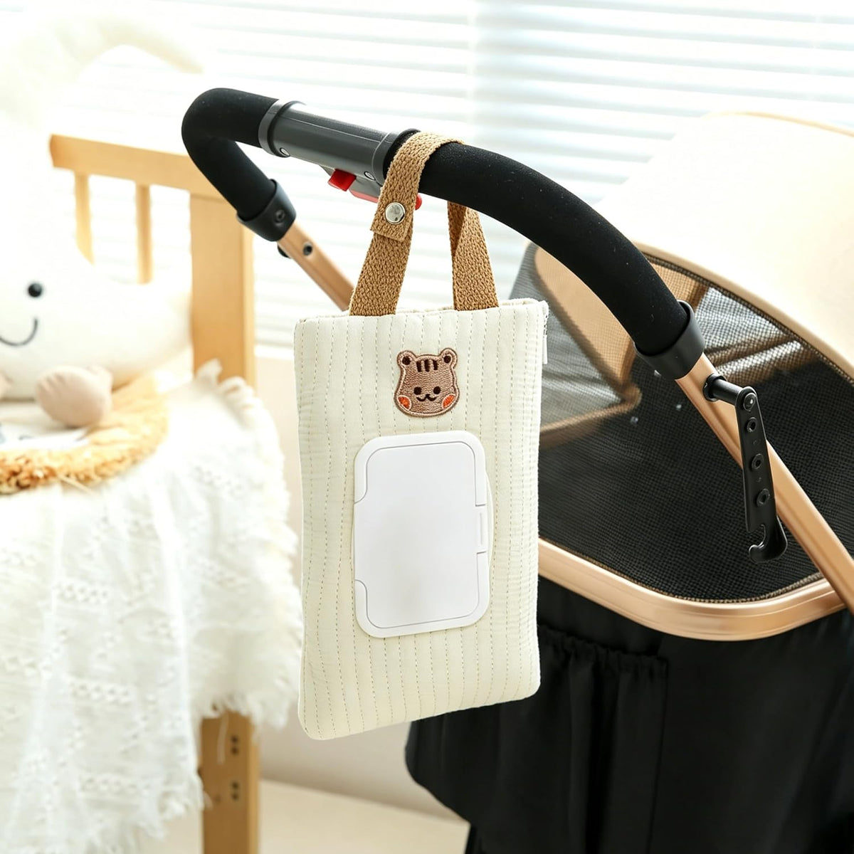 Quilted Baby Wipe Holder Floral Diaper Pouch Portable Quilted Wipes Bag for Car, Stroller (Beige Pattern)