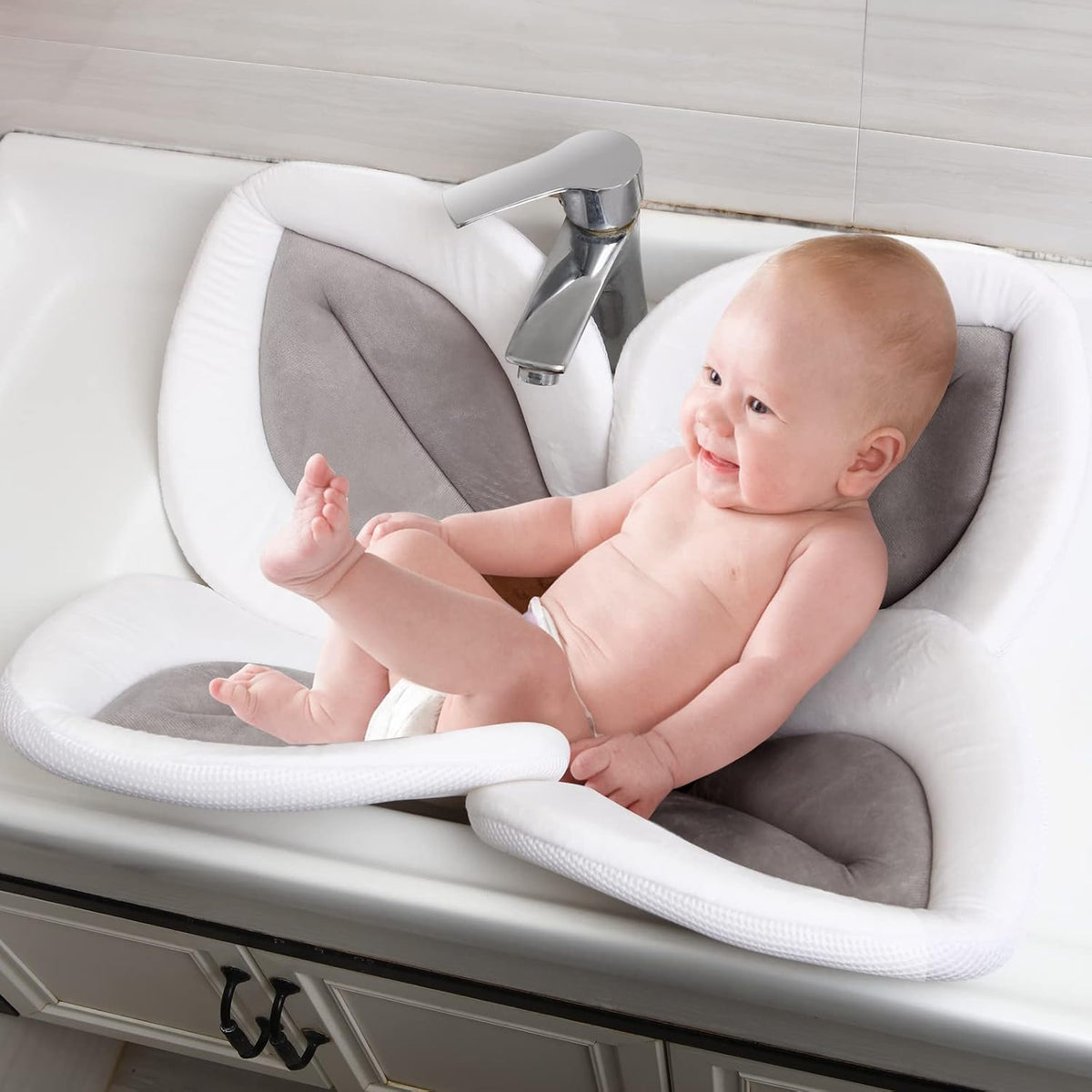 Baby Bath Pad & Baby Bath Rinse Cup