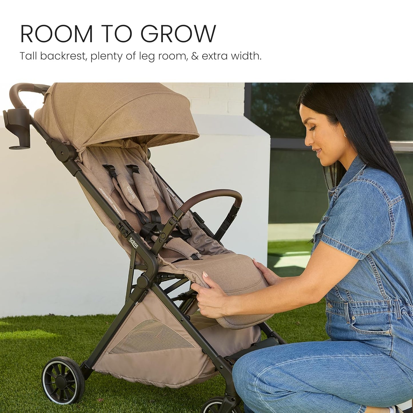 Britax Juniper Compact On-The-Go Stroller, Effortless Fastpack System with One-Hand RapidFold, Portable & Lightweight for Travel, Built-in Carry Handle, Ventilating Fabrics, Raven Black