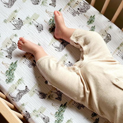 Muslin Bassinet Fitted Sheets 2 Pack, Soft Breathable Cotton Baby Bassinet Mattress Sheet Set, 360° Elastic Snug Fit, Universal for Oval, Rectangle & Hourglass Cradle, Unisex Baby Bedding (Cute Cars)
