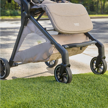 Britax Juniper Compact On-The-Go Stroller, Effortless Fastpack System with One-Hand RapidFold, Portable & Lightweight for Travel, Built-in Carry Handle, Ventilating Fabrics, Raven Black