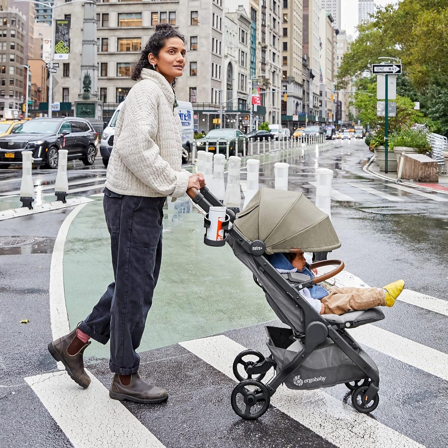 Ergobaby Metro+ Deluxe Compact Baby Stroller, Lightweight Umbrella Stroller Folds Down for Overhead Airplane Storage (Carries up to 50 lbs), Car Seat Compatible, London Grey