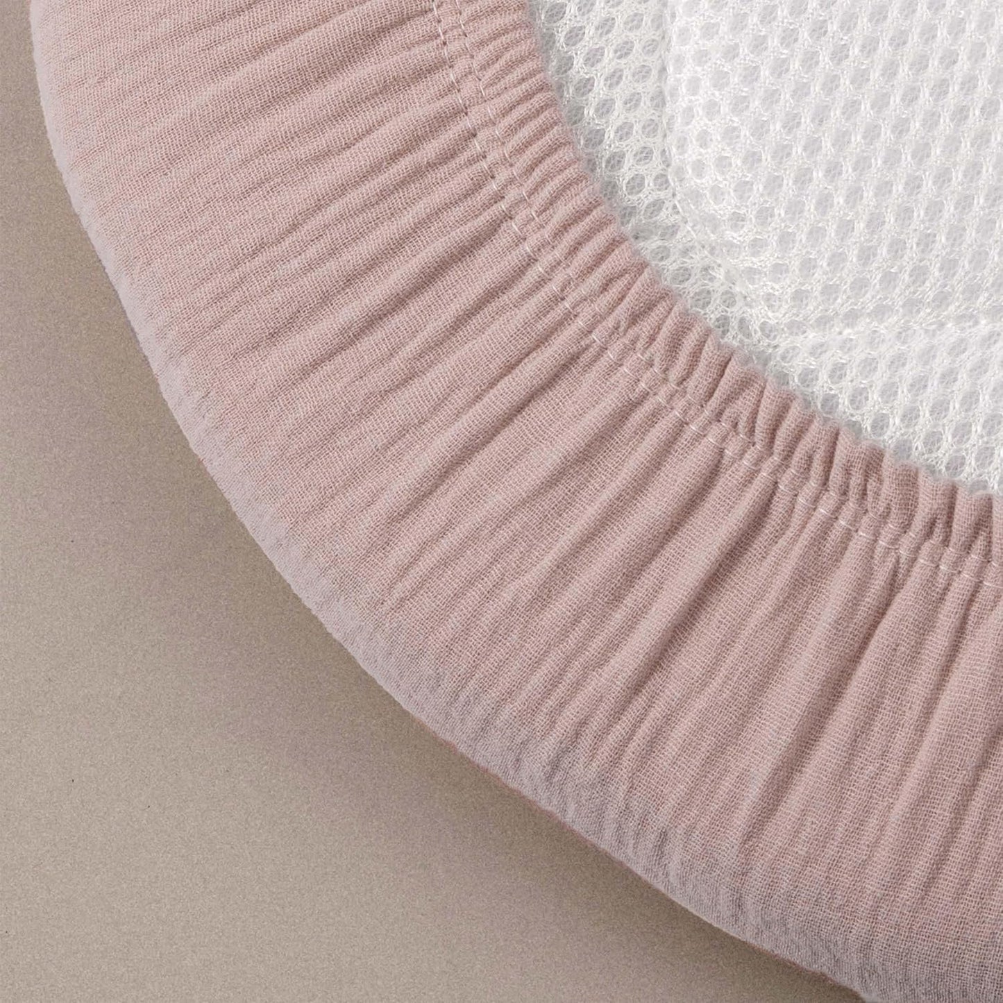 Muslin Bassinet Fitted Sheets 2 Pack, Soft Breathable Cotton Baby Bassinet Mattress Sheet Set, 360° Elastic Snug Fit, Universal for Oval, Rectangle & Hourglass Cradle, Unisex Baby Bedding (Cute Cars)