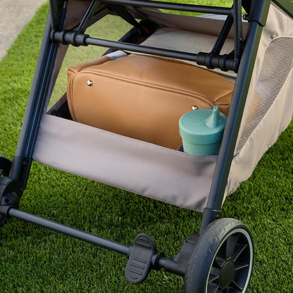 Britax Juniper Compact On-The-Go Stroller, Effortless Fastpack System with One-Hand RapidFold, Portable & Lightweight for Travel, Built-in Carry Handle, Ventilating Fabrics, Raven Black