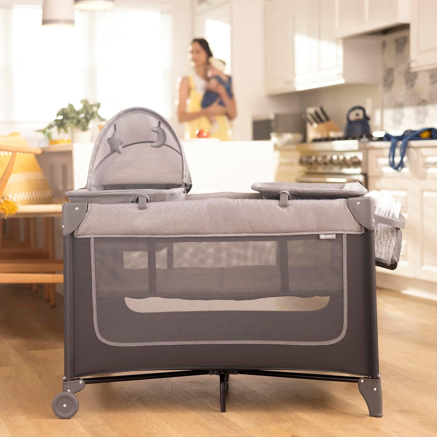 Safety 1st Basic 2-in-1 Play Yard with Bassinet, Gray