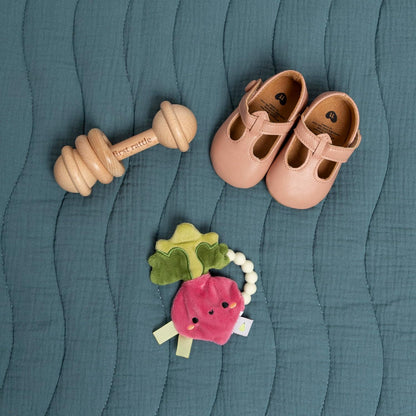 Pearhead Fruit Stroller Toys, Stocking Stuffers for Babies, Newborn Ideas, Plush Interactive Toy Set for Baby Car Seat with Hanging Mirror, Strawberry Avocado Watermelon, Set of 3
