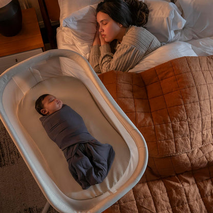 HALO BassiNest Swivel Sleeper 3.0 – Over-Bed Baby Bassinet with 360 Rotation, Adjustable Height, Breathable Mesh, Safe Close Sleeping, Lowering Wall for Easy Access, Feeding & C-Section Recovery