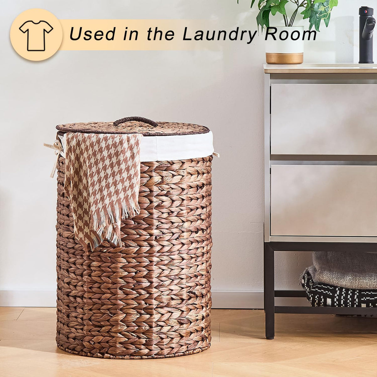 Round Water Hyacinth Laundry Hamper with Lid Handwoven Wicker Basket with Handles for Dirty Clothes, Storage, and Organization Ideal for Bedroom, Bathroom, and Laundry Room, No Assembly Required, 60L
