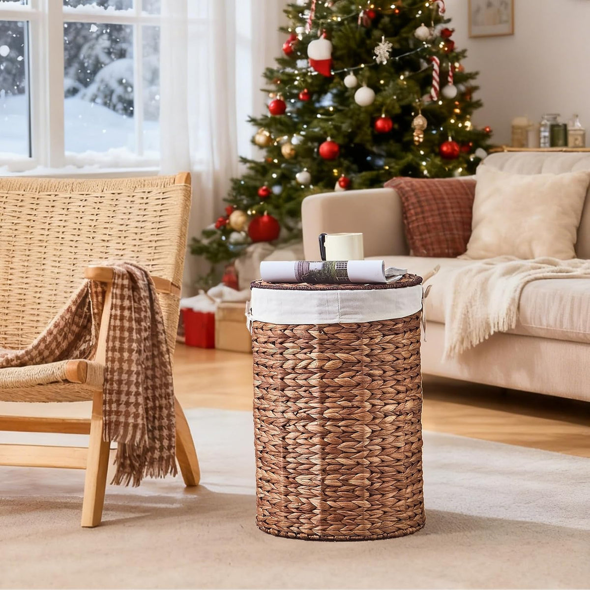 Round Water Hyacinth Laundry Hamper with Lid Handwoven Wicker Basket with Handles for Dirty Clothes, Storage, and Organization Ideal for Bedroom, Bathroom, and Laundry Room, No Assembly Required, 60L