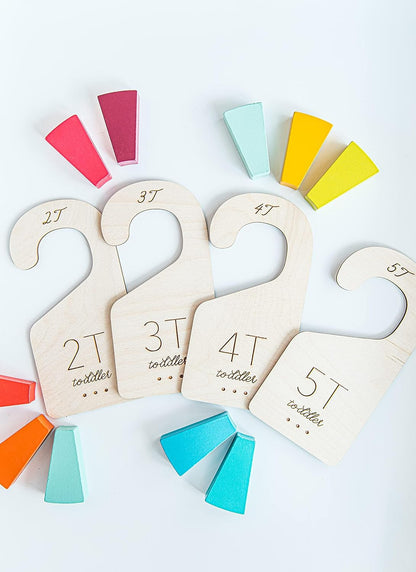 Baby Closet Dividers in Natural Birch Wood - Wooden Nursery Closet Organizer with Etched Labels for Newborn to 24 Months - 7 Piece Gift Set