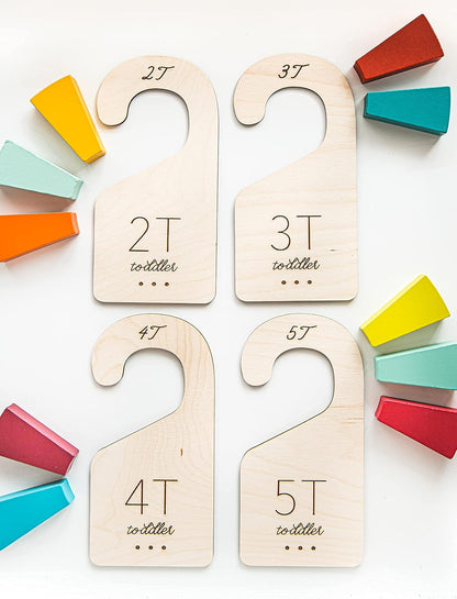 Baby Closet Dividers in Natural Birch Wood - Wooden Nursery Closet Organizer with Etched Labels for Newborn to 24 Months - 7 Piece Gift Set