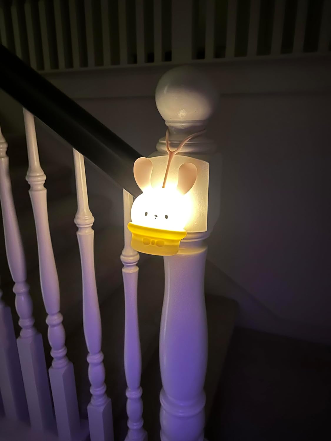 Baby Car Seat Light for Night Driving, Rechargeable Car Seat Night Light for Babies, Soft Glow Backseat Travel Light with Gentle Eye Caring Design for Infants & Toddlers