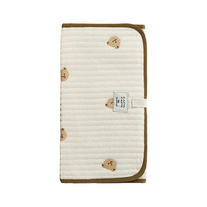 Portable Baby Changing Pad Foldable & Water Proofing Mat Built-in Mesh Pocket for Newborns and Parents During Travel (Bear)