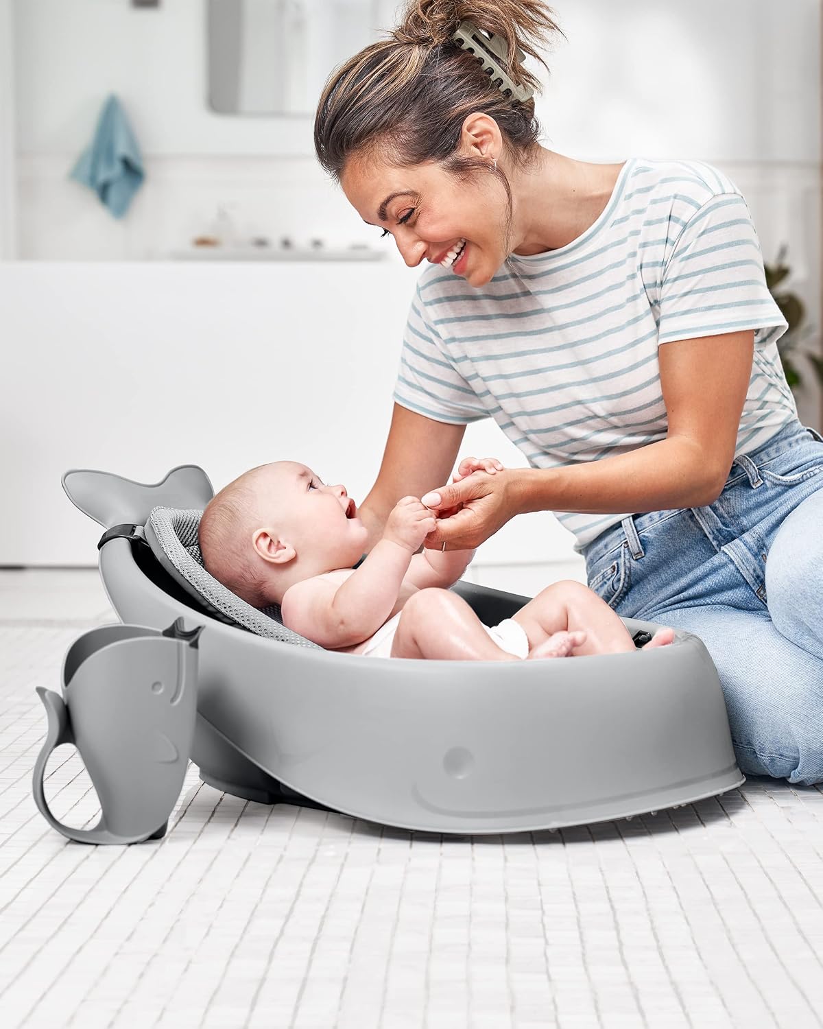 Baby Bath Rinse Cup MOBY Tear-free Waterfall Rinser Grey Age 0+