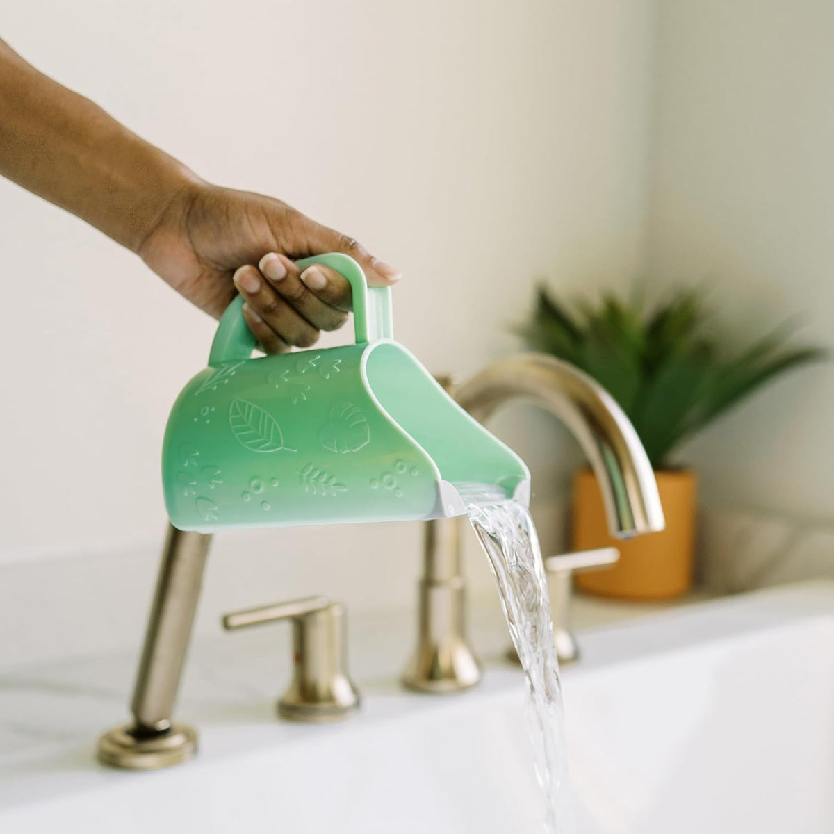 CleanUp Dino-Pour Baby Bath Rinse Cup