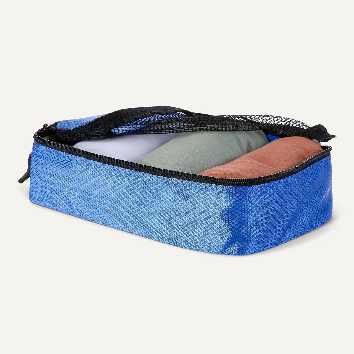 4-Piece Packing Cubes Travel Accessories Set, Luggage Organizer with Double Zipper, Mesh Top, Space-Saving, Medium, Sky Blue (Previously Amazon Basics)