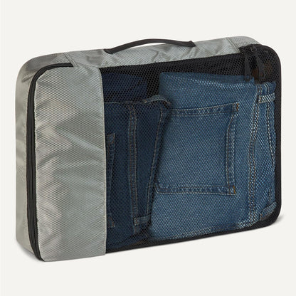 4-Piece Packing Cubes Travel Accessories Set, Luggage Organizer with Double Zipper, Mesh Top, Space-Saving, Medium, Sky Blue (Previously Amazon Basics)