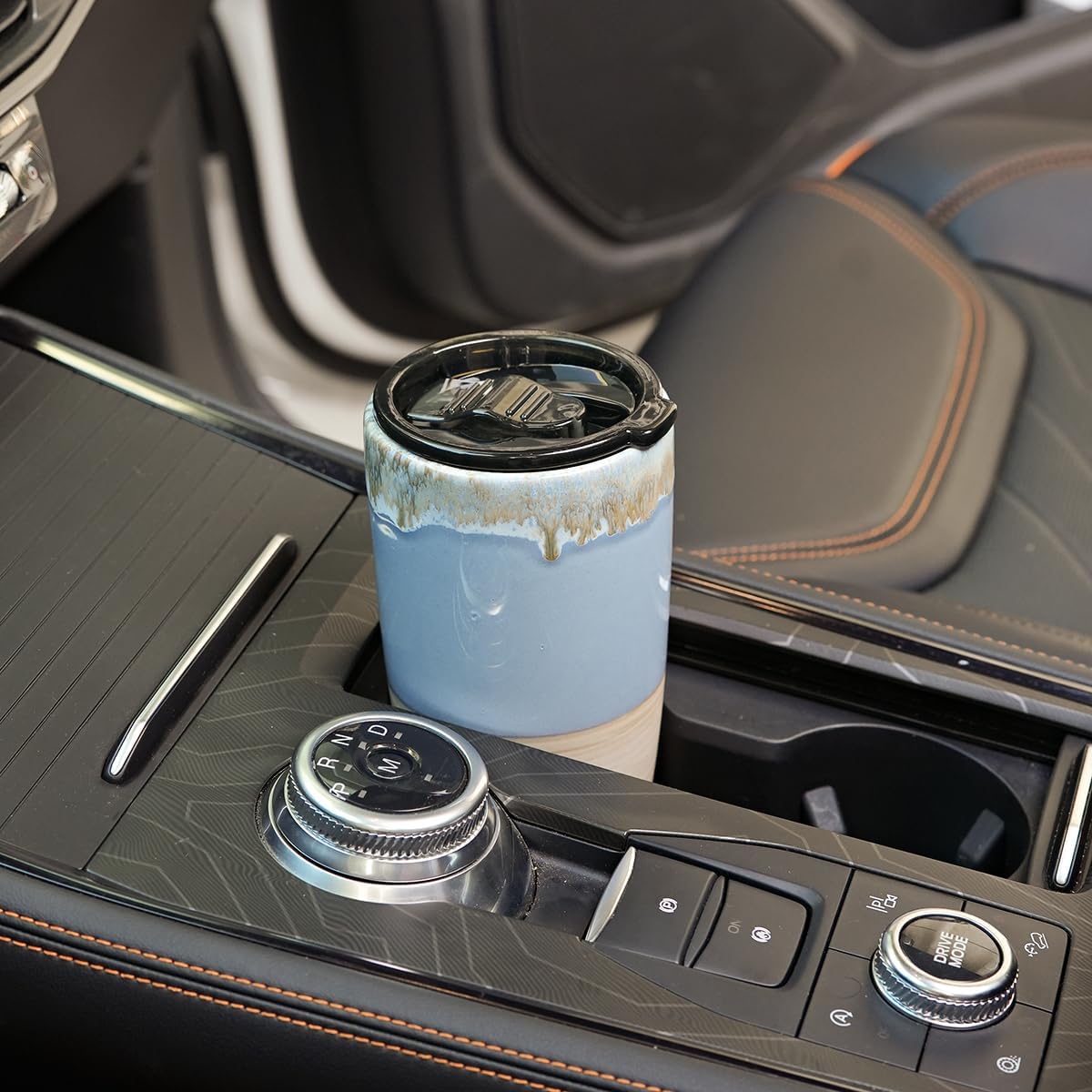 Ceramic Travel Coffee Cup with Lid, 21 oz, Portable Coffee Mug for Car Cup Holder, Microwave and Dishwasher Safe, Reactive Glaze (Brown Grey)