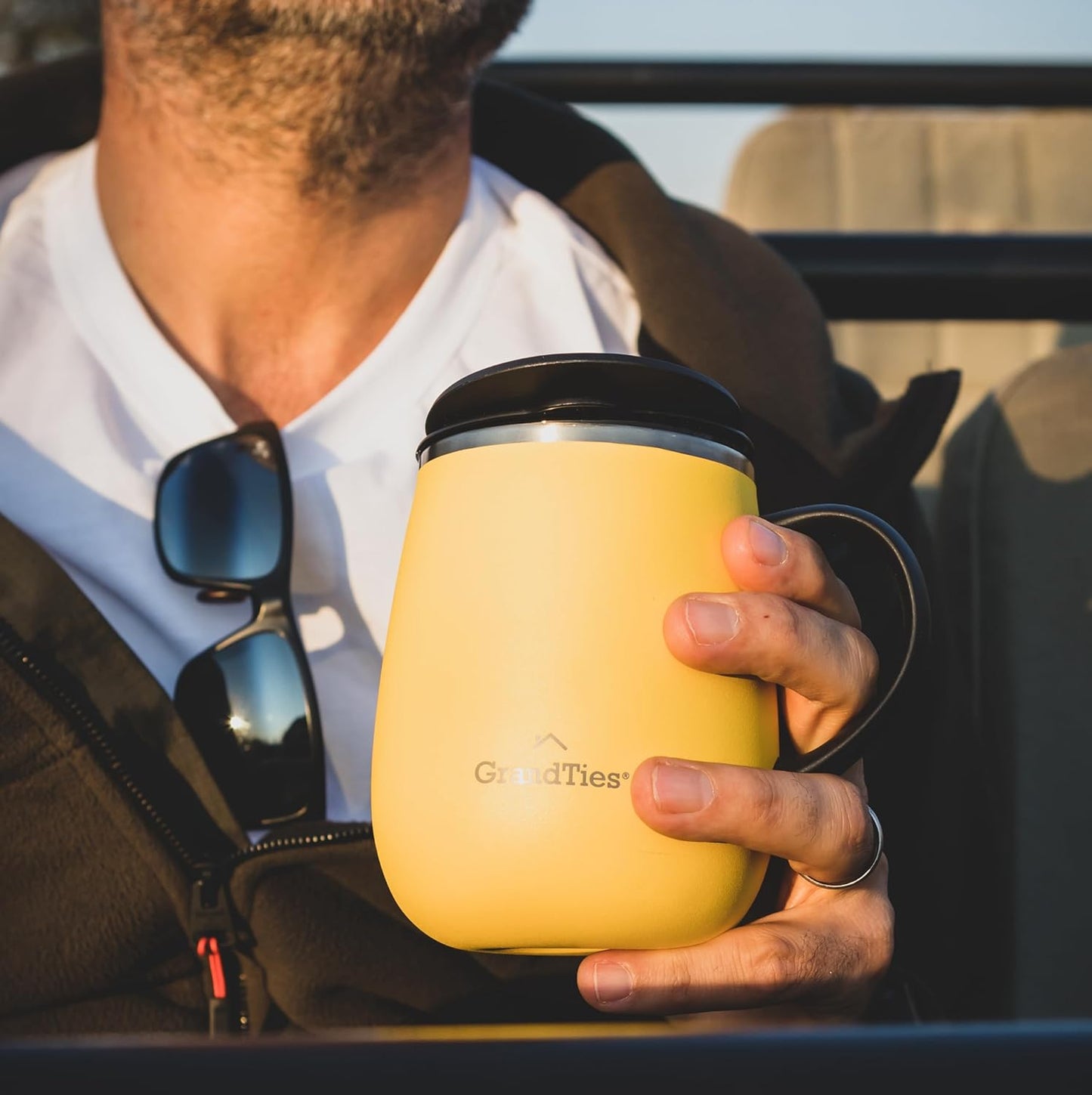 16oz Ceramic-Lined Insulated Coffee Mug with Sliding Lid, Wine-Glass Shape Thermal Tumbler with Double Walled Vacuum to Keeps Beverages Hot or Cold (Frosted Glacier)