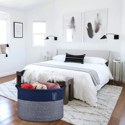 XXXLarge Woven Blanket & Laundry Basket, 87L, White & Gradient Brown