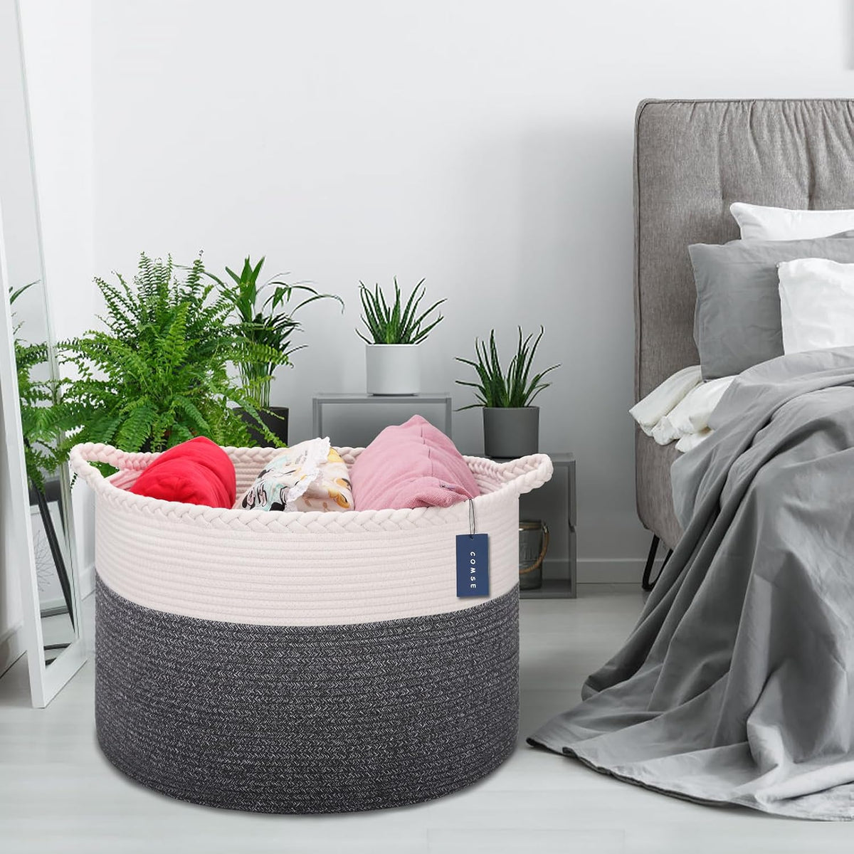 XXXLarge Woven Blanket & Laundry Basket, 87L, White & Gradient Brown