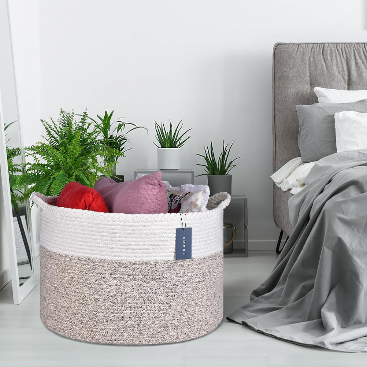 XXXLarge Woven Blanket & Laundry Basket, 87L, White & Gradient Brown