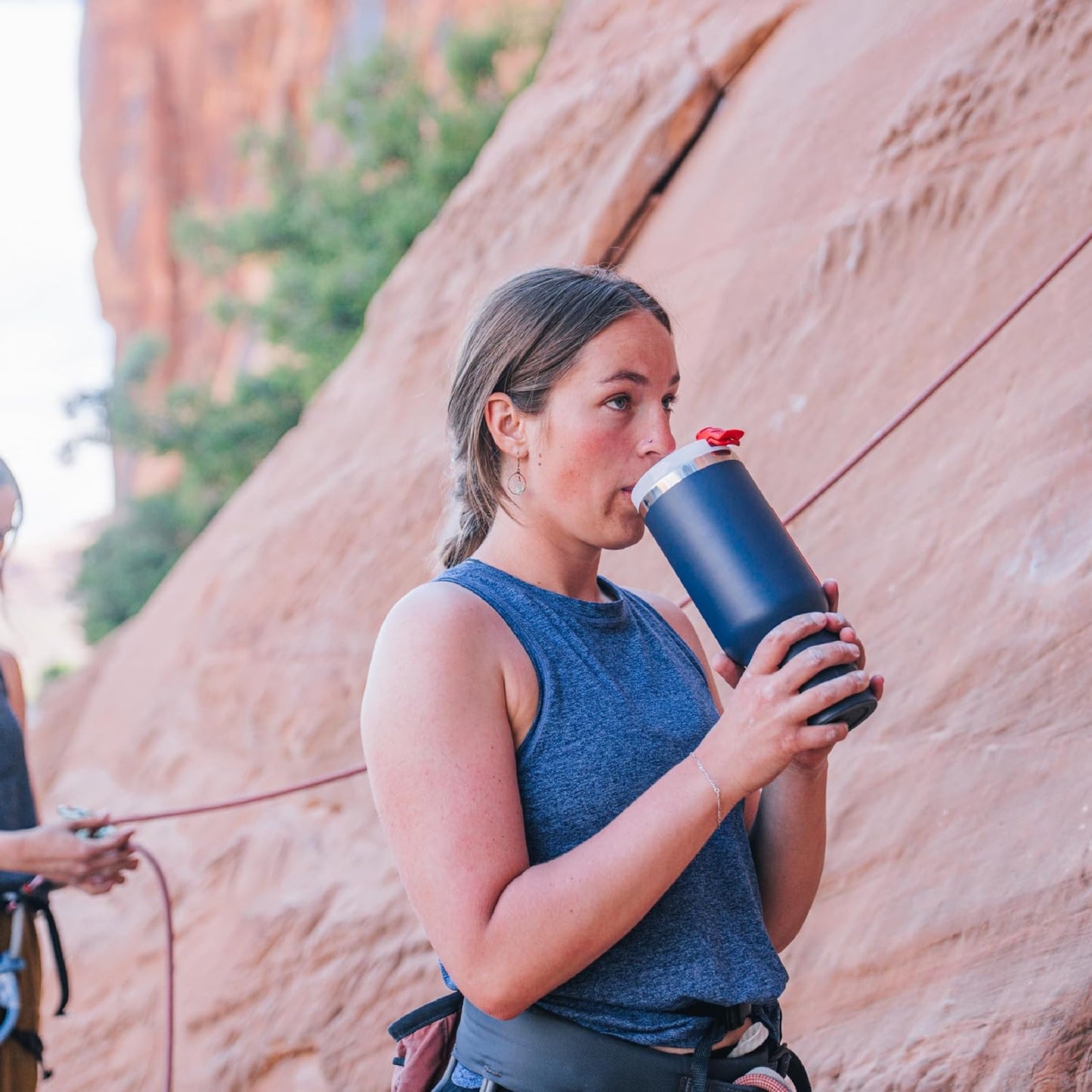 30 oz Road Trip Tumbler Double-Walled Insulated Stainless Steel Portable Travel Coffee Mug Cup with Lid, Handle and Straw, Midnight Dust Metallic - Colors B