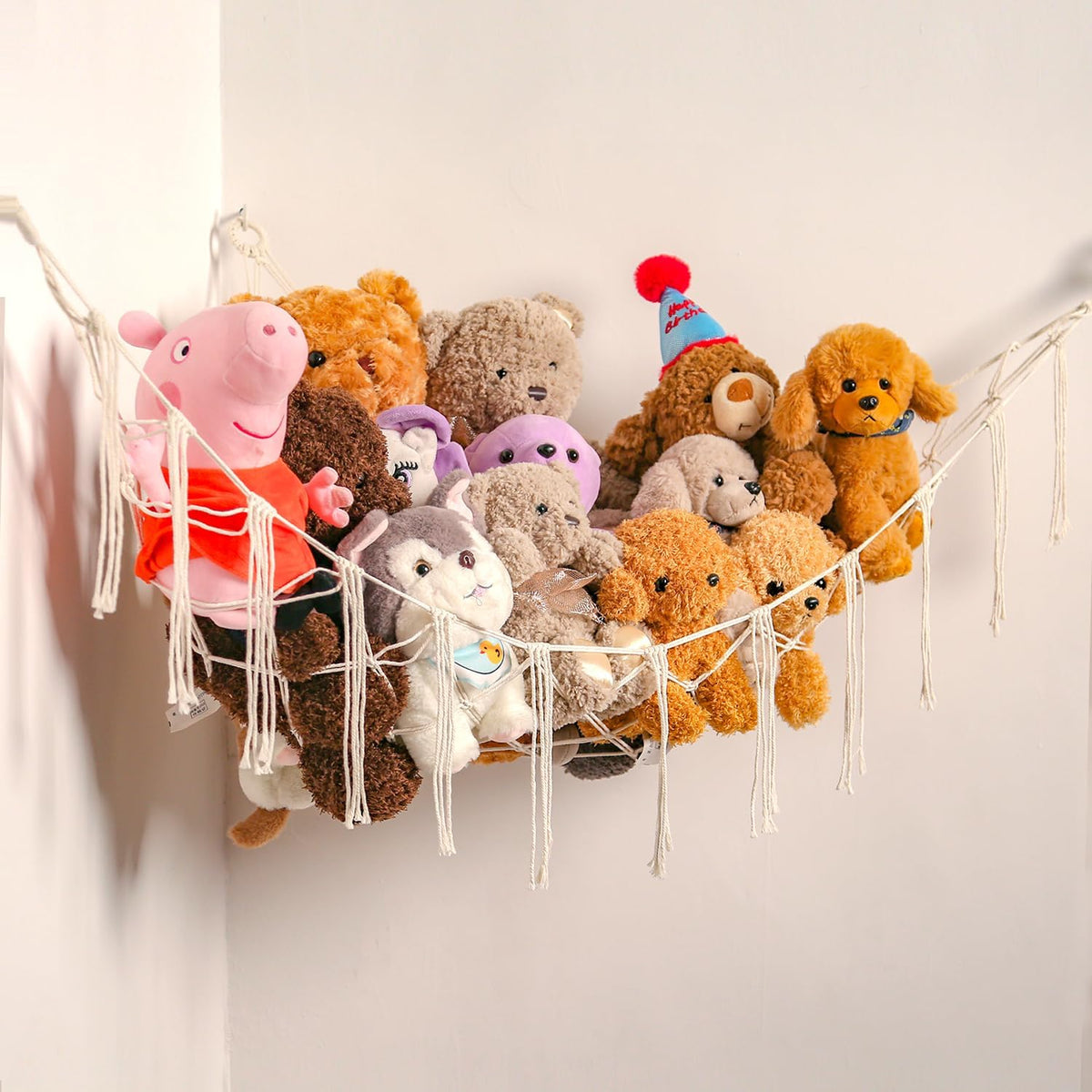 Stuffed Animals Hammock Corner Hanging Net Macrame Stuffed Animal Storage Plush Toy Holder Toy Organizer for Boho Nursery Playroom Bedroom Kids Room (cream, M)