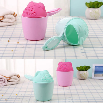Baby Rinse Cup, Shampoo & Bath Rinser, Wash Hair with 2 Pour Spouts for Protecting Kids Face and Eyes, Pink, 21x10.7x15cm/8.3x4.2x5.9in