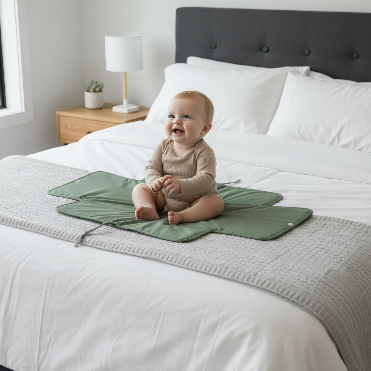 Portable Diaper Changing Pad - Soft and Easy to Clean Mat for Babies