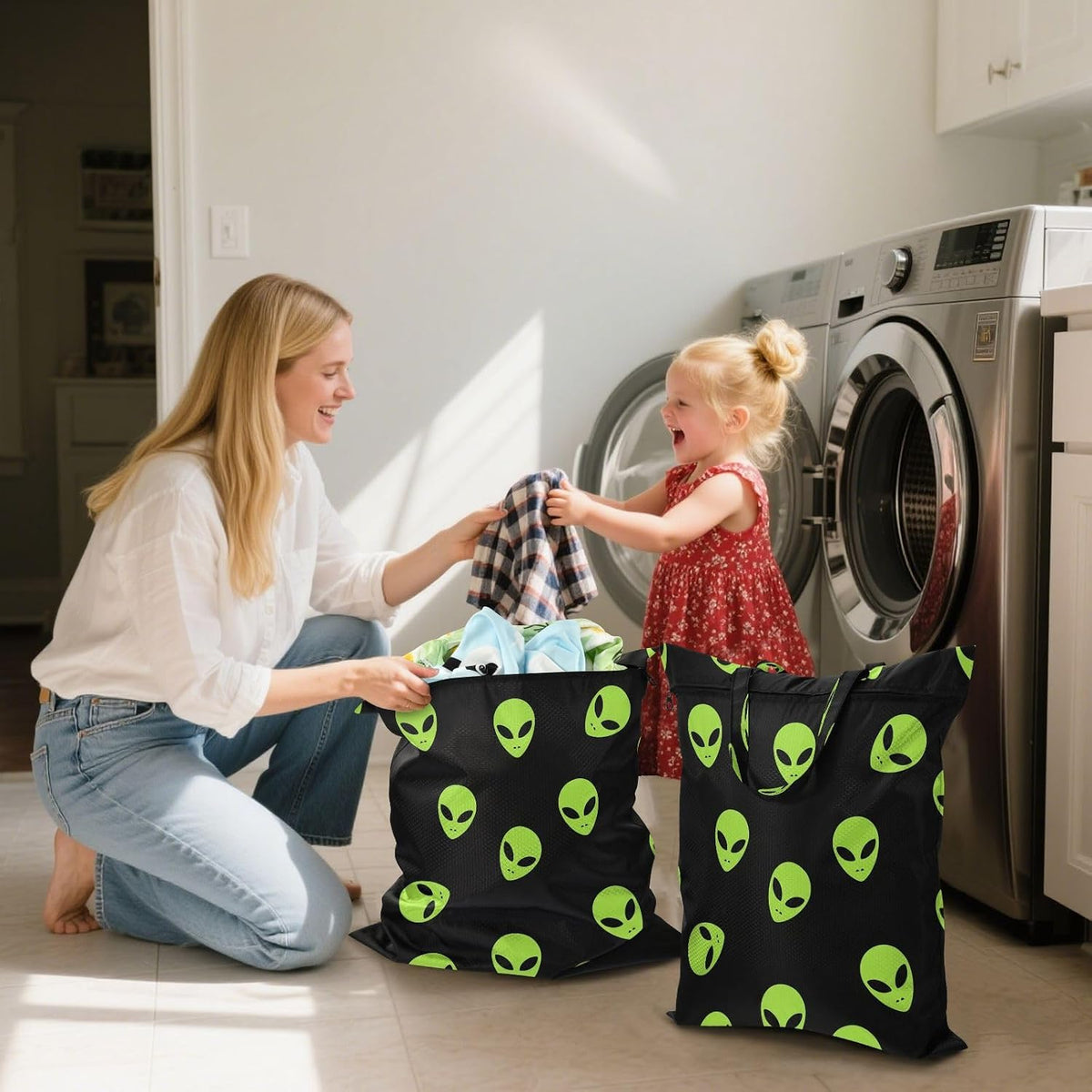 Green Aliens Waterproof Travel Laundry Bag Reusable 2 Packs