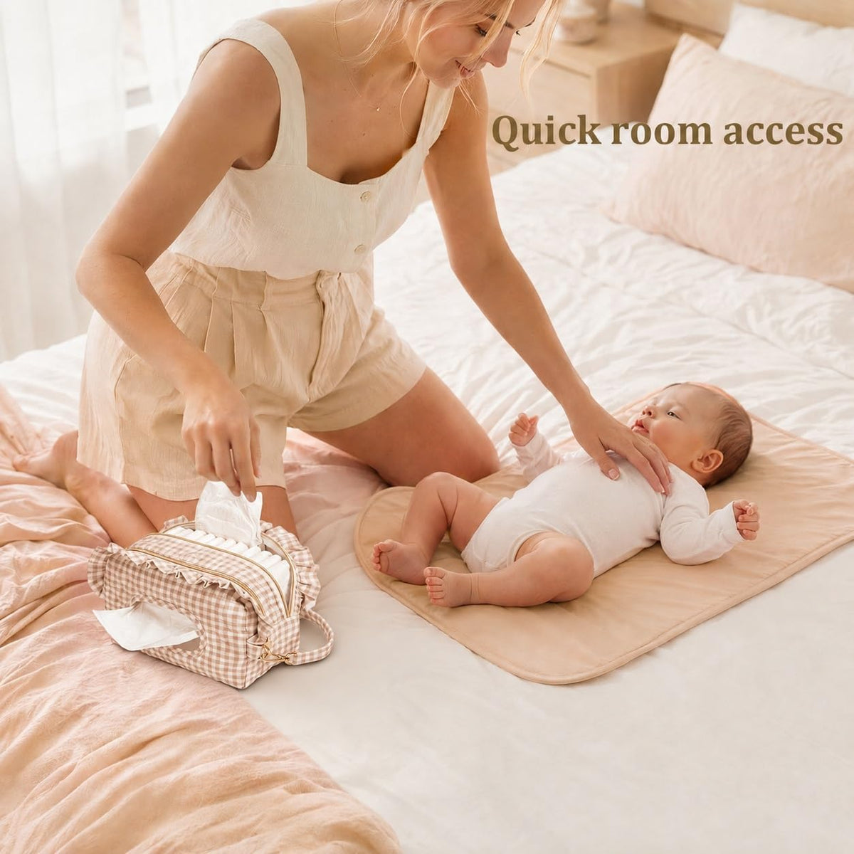 Double-Layer Wipe Holder Quilted Wipes Bag Small Hanging Diaper Bag Portable Wipe Pouch for Stroller, Home, Travel