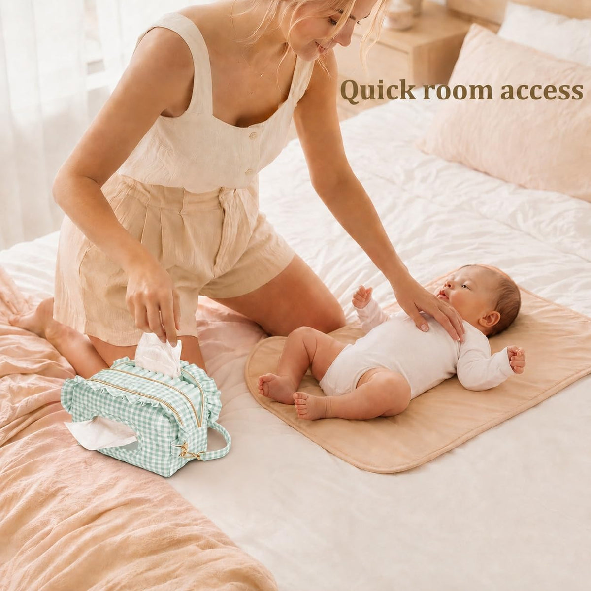 Double-Layer Wipe Holder Quilted Wipes Bag Small Hanging Diaper Bag Portable Wipe Pouch for Stroller, Home, Travel