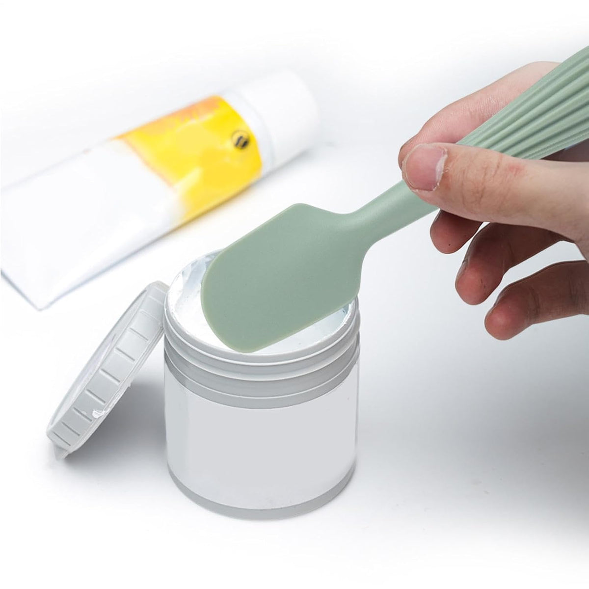 Applicator with Suction Cup Flexible Applicator