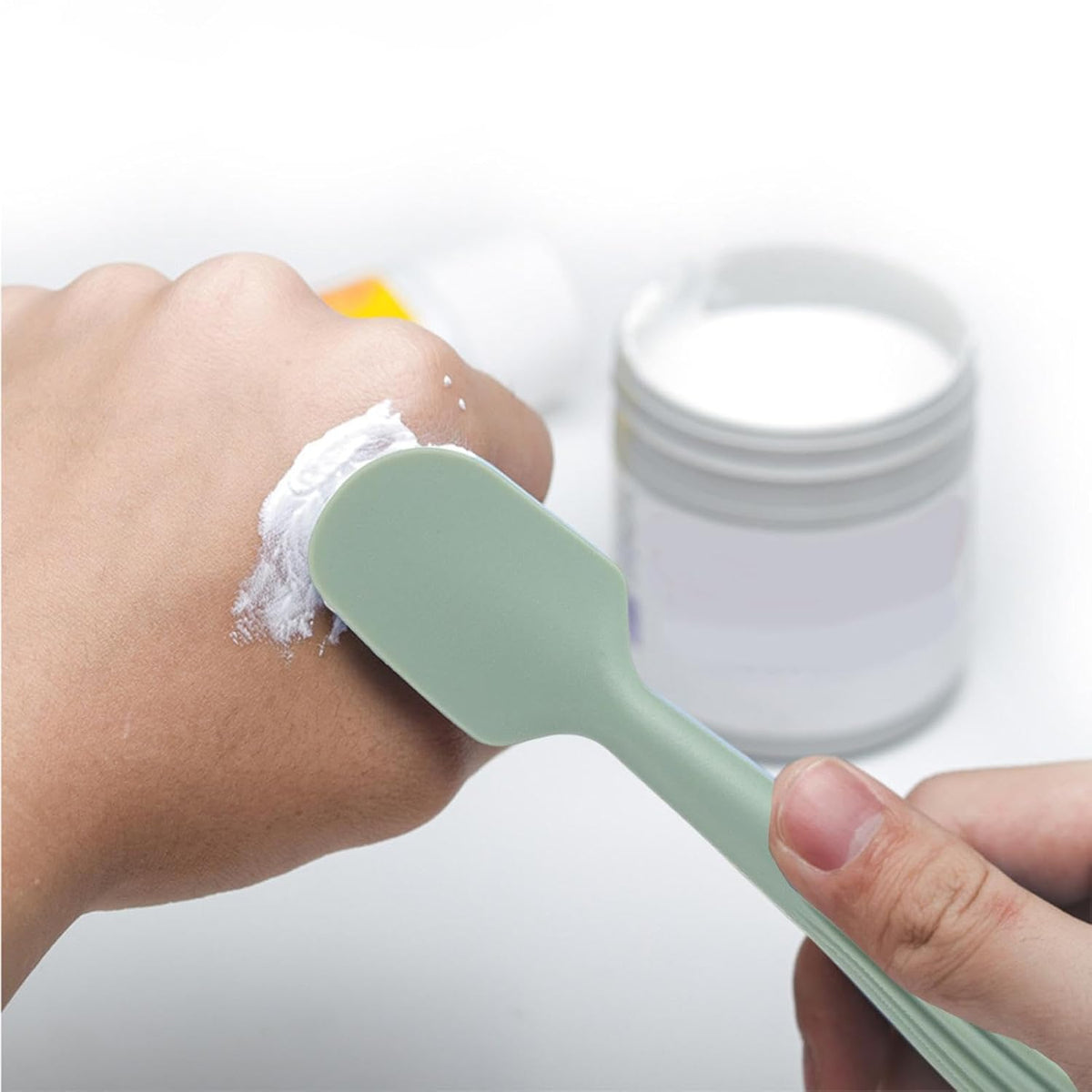 Applicator with Suction Cup Flexible Applicator