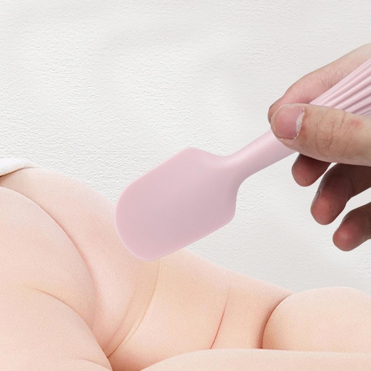 Applicator with Suction Cup Flexible Applicator