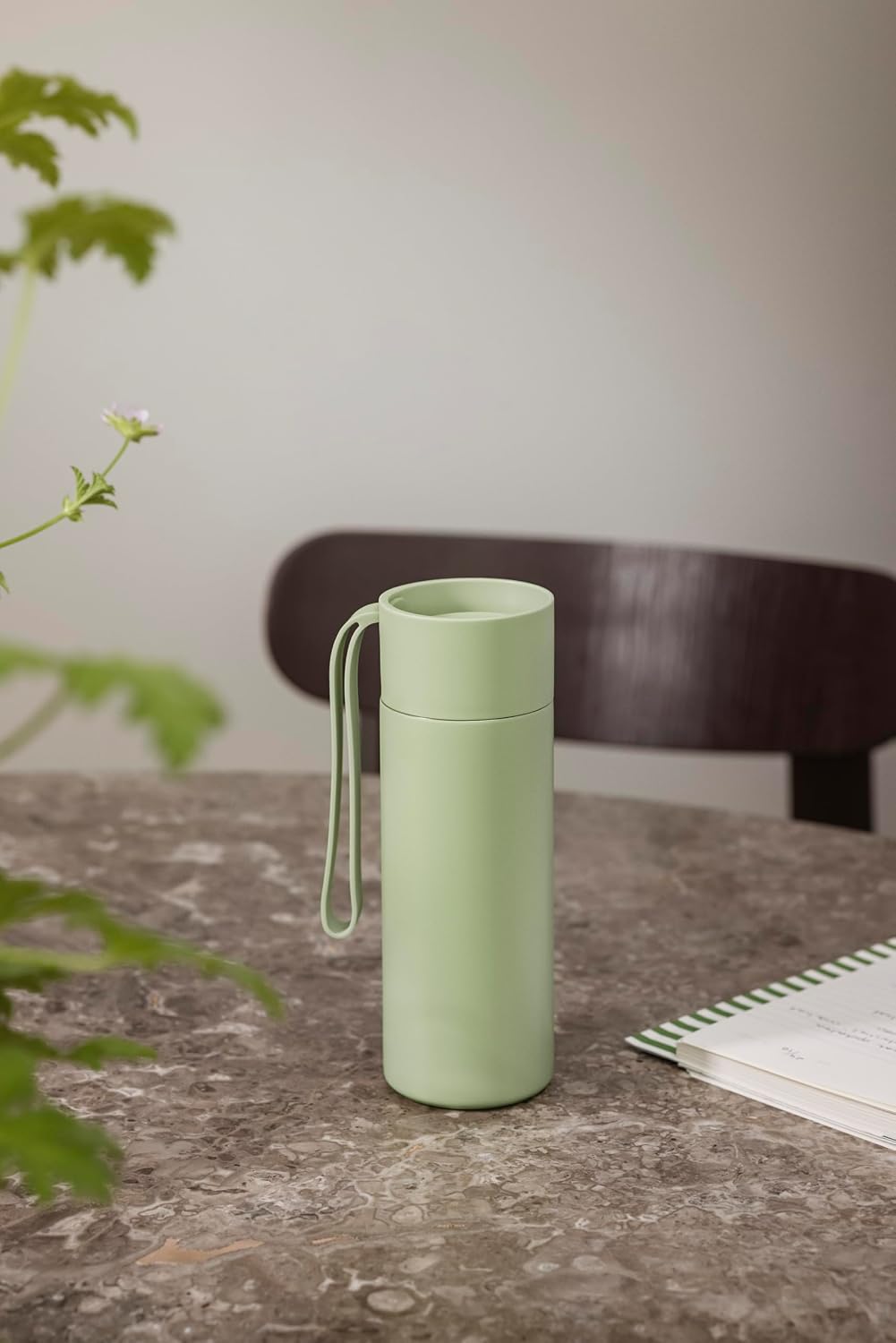 to Go Cup 0.35 L Vintage Brown | Double-Walled Thermo Cup with Vacuum Insulation | Stylish Danish Design with Practical Easy Grab Strap & Click Lid | Vintage Brown