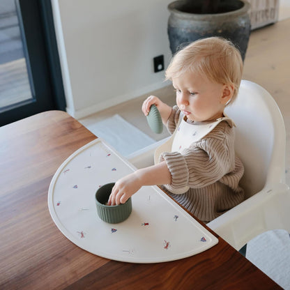 Silicone Placemat for Kids | BPA-Free Non-Slip Design (Dinosaurs)