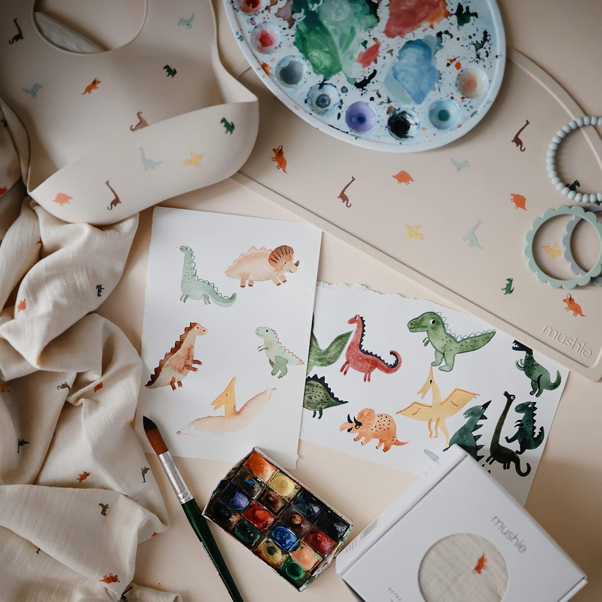 Silicone Placemat for Kids | BPA-Free Non-Slip Design (Dinosaurs)