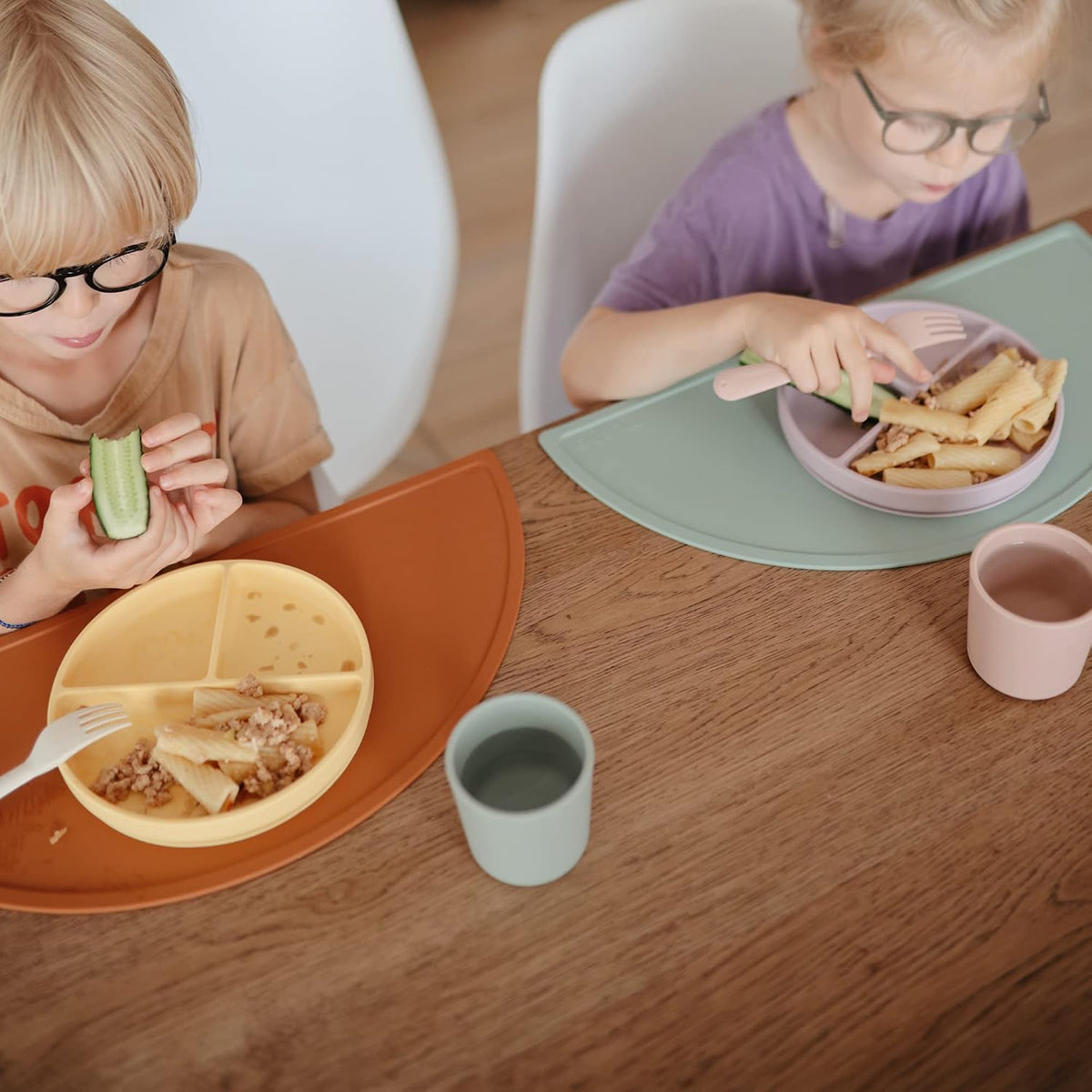 Silicone Placemat for Kids | BPA-Free Non-Slip Design (Dinosaurs)