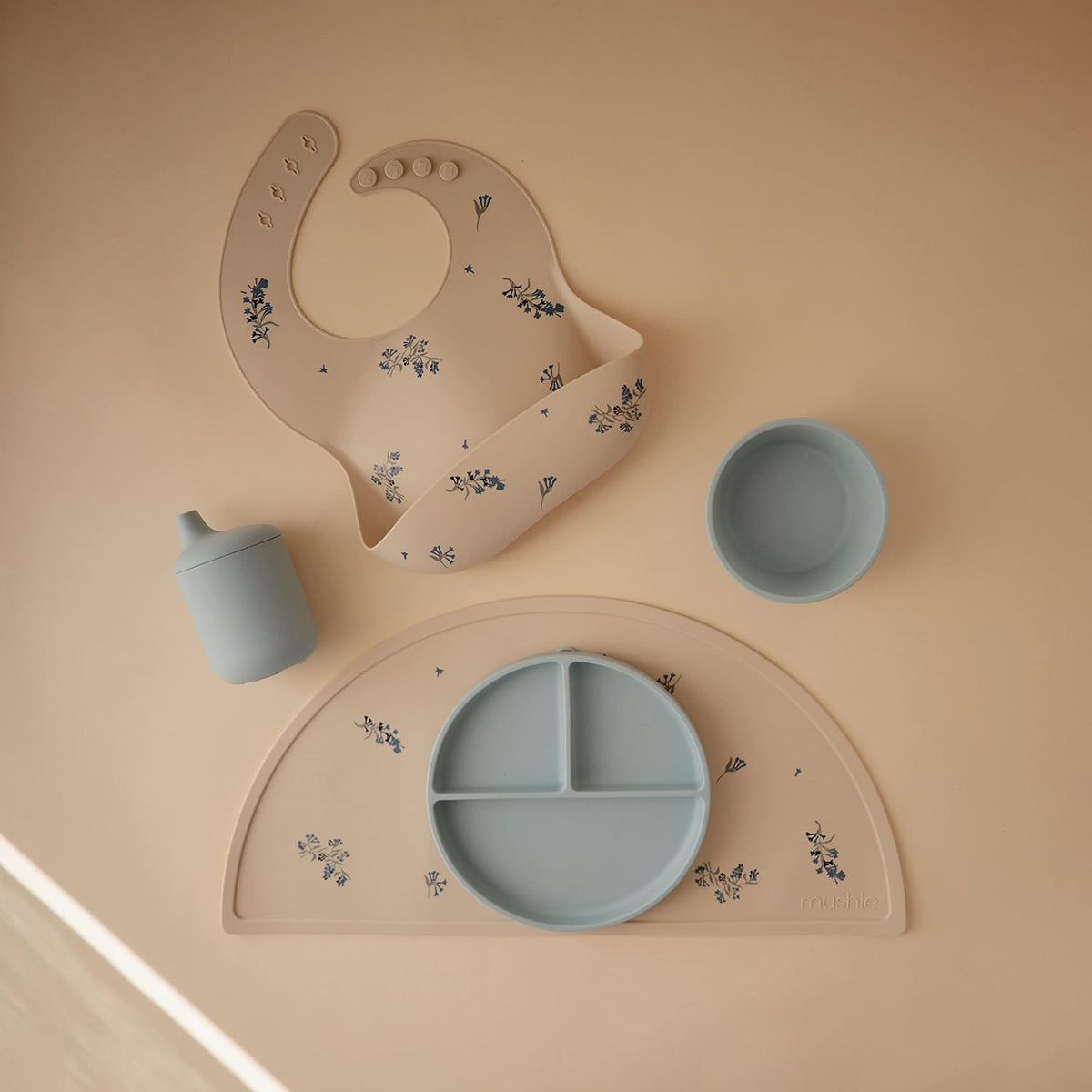 Silicone Placemat for Kids | BPA-Free Non-Slip Design (Dinosaurs)