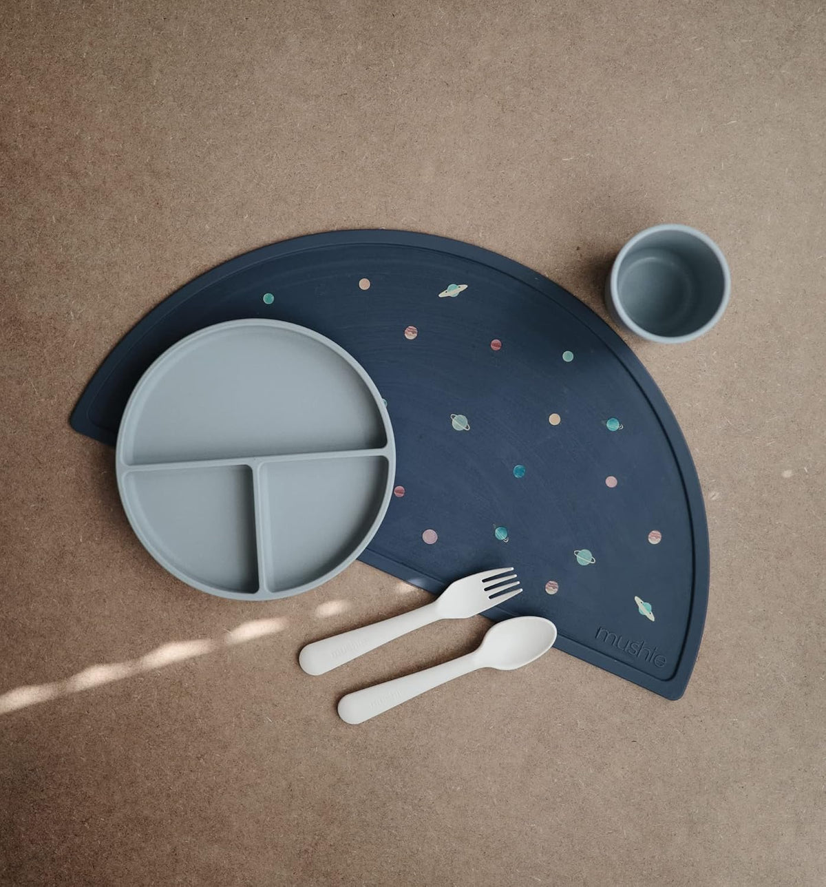 Silicone Placemat for Kids | BPA-Free Non-Slip Design (Dinosaurs)